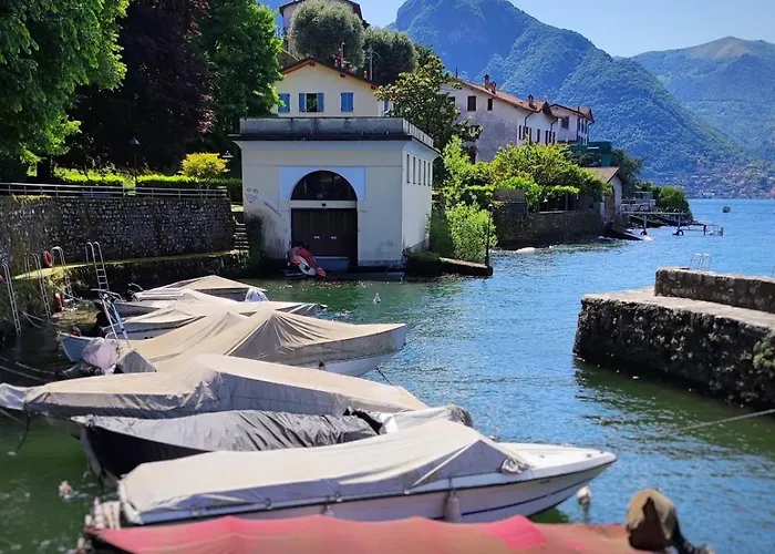 Il Porticciolo Лезено