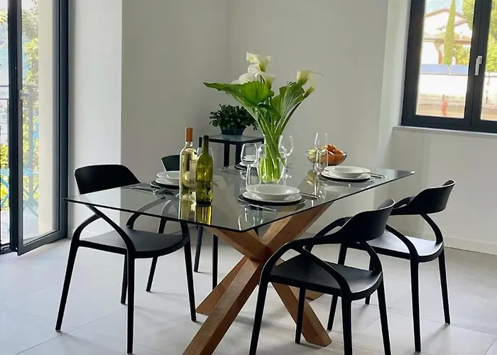 Il Porticciolo Апартаменты Лезено